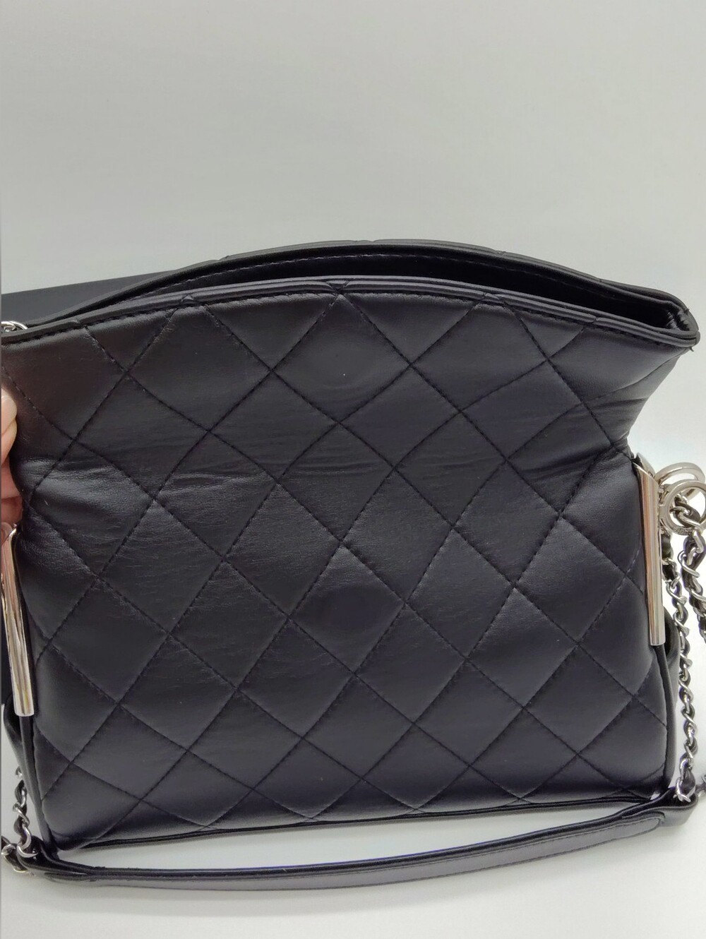 CHANEL Makeup Promotional GifQuilted Fold Over Pouch Black Silver Chain STUNNING - Picture 4 of 13